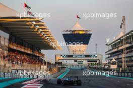 Nicholas Latifi (CDN), Williams Racing  11.12.2021. Formula 1 World Championship, Rd 22, Abu Dhabi Grand Prix, Yas Marina Circuit, Abu Dhabi, Qualifying Day.