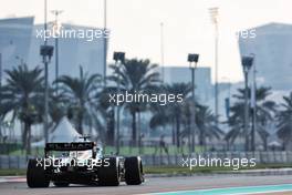 Fernando Alonso (ESP) Alpine F1 Team A521. 11.12.2021. Formula 1 World Championship, Rd 22, Abu Dhabi Grand Prix, Yas Marina Circuit, Abu Dhabi, Qualifying Day.
