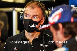 Alan Permane (GBR) Alpine F1 Team Trackside Operations Director. 11.12.2021. Formula 1 World Championship, Rd 22, Abu Dhabi Grand Prix, Yas Marina Circuit, Abu Dhabi, Qualifying Day.