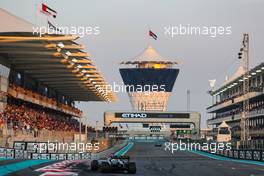 Fernando Alonso (ESP), Alpine F1 Team  11.12.2021. Formula 1 World Championship, Rd 22, Abu Dhabi Grand Prix, Yas Marina Circuit, Abu Dhabi, Qualifying Day.
