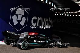 Lewis Hamilton (GBR) Mercedes AMG F1 W12. 11.12.2021. Formula 1 World Championship, Rd 22, Abu Dhabi Grand Prix, Yas Marina Circuit, Abu Dhabi, Qualifying Day.