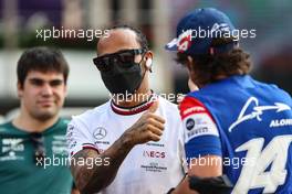 Lewis Hamilton (GBR), Mercedes AMG F1  and Fernando Alonso (ESP), Alpine F1 Team  12.12.2021. Formula 1 World Championship, Rd 22, Abu Dhabi Grand Prix, Yas Marina Circuit, Abu Dhabi, Race Day.