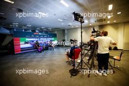 (L to R): Lewis Hamilton (GBR) Mercedes AMG F1 and Max Verstappen (NLD) Red Bull Racing in the FIA Press Conference. 09.12.2021. Formula 1 World Championship, Rd 22, Abu Dhabi Grand Prix, Yas Marina Circuit, Abu Dhabi, Preparation Day.