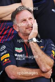 Christian Horner (GBR) Red Bull Racing Team Principal at a team photograph. 09.12.2021. Formula 1 World Championship, Rd 22, Abu Dhabi Grand Prix, Yas Marina Circuit, Abu Dhabi, Preparation Day.