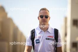 Nikita Mazepin (RUS) Haas F1 Team. 09.12.2021. Formula 1 World Championship, Rd 22, Abu Dhabi Grand Prix, Yas Marina Circuit, Abu Dhabi, Preparation Day.