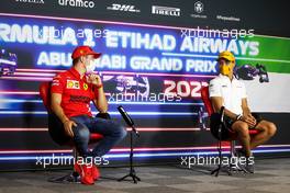 (L to R): Charles Leclerc (MON) Ferrari and Lando Norris (GBR) McLaren in the FIA Press Conference. 09.12.2021. Formula 1 World Championship, Rd 22, Abu Dhabi Grand Prix, Yas Marina Circuit, Abu Dhabi, Preparation Day.