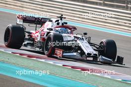 Guanyu Zhou (CHI), Alfa Romeo Racing  15.12.2021. Formula 1 Testing, Yas Marina Circuit, Abu Dhabi, Wednesday.
