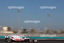 Robert Shwartzman (RUS), Haas F1 Team F1 Team 15.12.2021. Formula 1 Testing, Yas Marina Circuit, Abu Dhabi, Wednesday.
