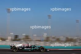 George Russell (GBR), Mercedes AMG F1  15.12.2021. Formula 1 Testing, Yas Marina Circuit, Abu Dhabi, Wednesday.