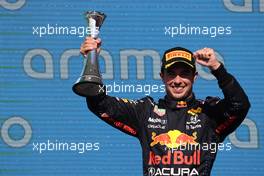 3rd place Sergio Perez (MEX) Red Bull Racing RB16B. 24.10.2021. Formula 1 World Championship, Rd 17, United States Grand Prix, Austin, Texas, USA, Race Day.