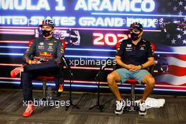 (L to R): Max Verstappen (NLD) Red Bull Racing and team mate Sergio Perez (MEX) Red Bull Racing in the post race FIA Press Conference. 24.10.2021. Formula 1 World Championship, Rd 17, United States Grand Prix, Austin, Texas, USA, Race Day.