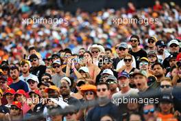 Circuit atmosphere - fans in the grandstand. 23.10.2021. Formula 1 World Championship, Rd 17, United States Grand Prix, Austin, Texas, USA, Qualifying Day.