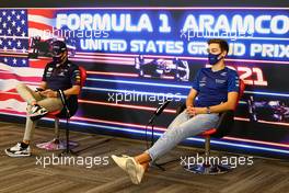(L to R): Sergio Perez (MEX) Red Bull Racing and George Russell (GBR) Williams Racing in the FIA Press Conference. 21.10.2021. Formula 1 World Championship, Rd 17, United States Grand Prix, Austin, Texas, USA, Preparation Day.