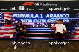 (L to R): Max Verstappen (NLD) Red Bull Racing and Daniel Ricciardo (AUS) McLaren in the FIA Press Conference. 21.10.2021. Formula 1 World Championship, Rd 17, United States Grand Prix, Austin, Texas, USA, Preparation Day.