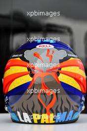 Fernando Alonso (ESP) Alpine F1 Team helmet supporting those affected by the La Palma volcanic eruption. 21.10.2021. Formula 1 World Championship, Rd 17, United States Grand Prix, Austin, Texas, USA, Preparation Day.