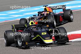 Dan Ticktum (GBR) Carlin. 28.03.2021. FIA Formula 2 Championship, Rd 1, Feature Race, Sakhir, Bahrain, Sunday.