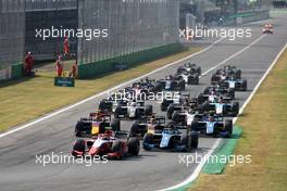 Oscar Piastri (AUS) PREMA Racing leads the start of the race. 12.09.2021. Formula 2 Championship, Rd 5, Feature Race, Monza, Italy, Sunday.