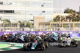 Marcus Armstrong (NZL) Dams leads at the start of the race. 04.12.2021. FIA Formula 2 Championship, Rd 7, Sprint Race 1, Jeddah, Saudi Arabia, Saturday.
