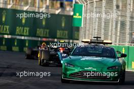Marcus Armstrong (NZL) Dams leads behind the Aston Martin FIA Safety Car. 04.12.2021. FIA Formula 2 Championship, Rd 7, Sprint Race 1, Jeddah, Saudi Arabia, Saturday.