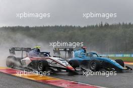 Hunter Yeany (USA) Charouz Racing System and Tijmen Van Der Helm (NLD) MP Motorsport battle for position. 28.08.2021. Formula 3 Championship, Rd 5, Race 1, Spa-Francorchamps, Belgium, Saturday.
