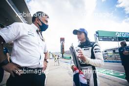 Race winner and W Series Champion Jamie Chadwick (GBR) Veloce Racing with Jost Capito (GER) Williams Racing Chief Executive Officer. 24.10.2021. W Series, Rd 7, Austin, Texas, USA, Race 2 Day.