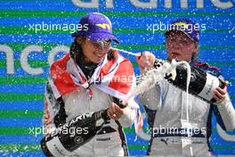 Race winner and W Series Champion Jamie Chadwick (GBR) Veloce Racing celebrates on the podium with Emma Kimilainen (FIN) Ecurie W. 24.10.2021. W Series, Rd 7, Austin, Texas, USA, Race 2 Day.