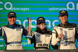 The podium (L to R): Emma Kimilainen (FIN) Ecurie W second; Jamie Chadwick (GBR) Veloce Racing, race winner; Alice Powell (GBR) Racing X, third. 23.10.2021. W Series, Rd 7, Austin, Texas, USA, Race 1 Day.