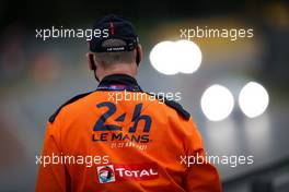 Circuit atmosphere - a marshal. 18.08.2021. FIA World Endurance Championship, Le Mans Practice and Qualifying, Le Mans, France, Wednesday.