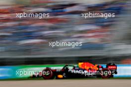 Max Verstappen (NLD) Red Bull Racing RB18. 08.04.2022. Formula 1 World Championship, Rd 3, Australian Grand Prix, Albert Park, Melbourne, Australia, Practice Day.