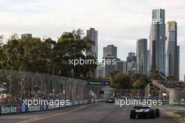 Fernando Alonso (ESP), Alpine F1 Team  08.04.2022. Formula 1 World Championship, Rd 3, Australian Grand Prix, Albert Park, Melbourne, Australia, Practice Day.