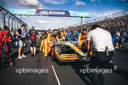 Daniel Ricciardo (AUS) McLaren MCL36 on the grid. 10.04.2022. Formula 1 World Championship, Rd 3, Australian Grand Prix, Albert Park, Melbourne, Australia, Race Day.