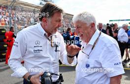 (L to R): Jost Capito (GER) Williams Racing Chief Executive Officer with Pat Symonds (GBR) Formula 1 Chief Technical Officer. 10.04.2022. Formula 1 World Championship, Rd 3, Australian Grand Prix, Albert Park, Melbourne, Australia, Race Day.