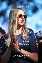 Circuit atmosphere - Red Bull Racing fan. 09.04.2022. Formula 1 World Championship, Rd 3, Australian Grand Prix, Albert Park, Melbourne, Australia, Qualifying Day.