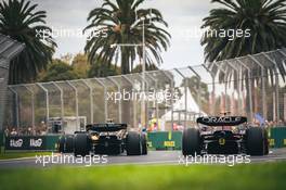 (L to R): Lando Norris (GBR) McLaren MCL36 and Sergio Perez (MEX) Red Bull Racing RB18. 09.04.2022. Formula 1 World Championship, Rd 3, Australian Grand Prix, Albert Park, Melbourne, Australia, Qualifying Day.