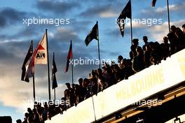 Circuit atmosphere - fans above the pit lane. 09.04.2022. Formula 1 World Championship, Rd 3, Australian Grand Prix, Albert Park, Melbourne, Australia, Qualifying Day.