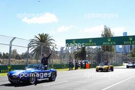Alexander Albon (THA) Williams Racing on the drivers parade. 10.04.2022. Formula 1 World Championship, Rd 3, Australian Grand Prix, Albert Park, Melbourne, Australia, Race Day.