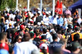 Circuit atmosphere - fans. 10.04.2022. Formula 1 World Championship, Rd 3, Australian Grand Prix, Albert Park, Melbourne, Australia, Race Day.