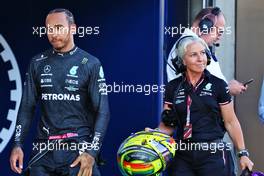 Lewis Hamilton (GBR) Mercedes AMG F1 and Angela Cullen (NZL) Mercedes AMG F1 Physiotherapist. 08.07.2022. Formula 1 World Championship, Rd 11, Austrian Grand Prix, Spielberg, Austria, Qualifying Day.