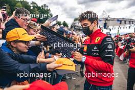 Charles Leclerc (MON) Ferrari with fans. 09.07.2022. Formula 1 World Championship, Rd 11, Austrian Grand Prix, Spielberg, Austria, Sprint Day.