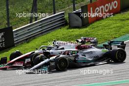 Lewis Hamilton (GBR) Mercedes AMG F1 W13 and Mick Schumacher (GER) Haas VF-22 battle for position. 09.07.2022. Formula 1 World Championship, Rd 11, Austrian Grand Prix, Spielberg, Austria, Sprint Day.