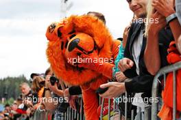 Pit atmosphere - Dutch Lion mascot. 07.07.2022. Formula 1 World Championship, Rd 11, Austrian Grand Prix, Spielberg, Austria, Preparation Day.