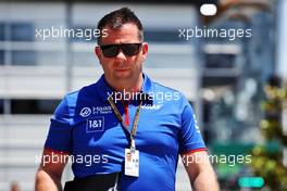 Peter Crolla (GBR) Haas F1 Team Trackside Operations Manager. 10.06.2022. Formula 1 World Championship, Rd 8, Azerbaijan Grand Prix, Baku Street Circuit, Azerbaijan, Practice Day.