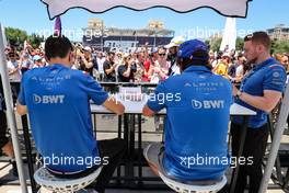 Fernando Alonso (ESP), Alpine F1 Team and Esteban Ocon (FRA), Alpine F1 Team  11.06.2022. Formula 1 World Championship, Rd 8, Azerbaijan Grand Prix, Baku Street Circuit, Azerbaijan, Qualifying Day.