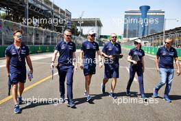 Nicholas Latifi (CDN) Williams Racing walks the circuit with the team. 09.06.2022. Formula 1 World Championship, Rd 8, Azerbaijan Grand Prix, Baku Street Circuit, Azerbaijan, Preparation Day.