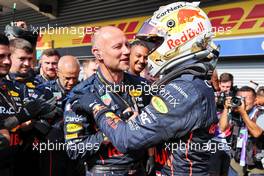 Race winner Max Verstappen (NLD) Red Bull Racing celebrates with the team in parc ferme. 28.08.2022. Formula 1 World Championship, Rd 14, Belgian Grand Prix, Spa Francorchamps, Belgium, Race Day.