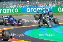 Lewis Hamilton (GBR) Mercedes AMG F1 W13 crashes with Fernando Alonso (ESP) Alpine F1 Team A522 at the start of the race. 28.08.2022. Formula 1 World Championship, Rd 14, Belgian Grand Prix, Spa Francorchamps, Belgium, Race Day.