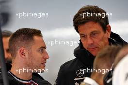 (L to R): Stoffel Vandoorne (BEL) Mercedes AMG F1 W11 Reserve Driver with Toto Wolff (GER) Mercedes AMG F1 Shareholder and Executive Director. 27.08.2022. Formula 1 World Championship, Rd 14, Belgian Grand Prix, Spa Francorchamps, Belgium, Qualifying Day.