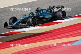 Nico Hulkenberg (GER) Aston Martin F1 Team Reserve Driver AMR22. 18.03.2022. Formula 1 World Championship, Rd 1, Bahrain Grand Prix, Sakhir, Bahrain, Practice Day