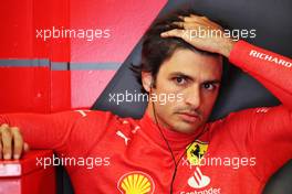 Carlos Sainz Jr (ESP) Ferrari. 18.03.2022. Formula 1 World Championship, Rd 1, Bahrain Grand Prix, Sakhir, Bahrain, Practice Day