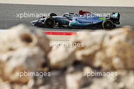 Lewis Hamilton (GBR) Mercedes AMG F1 W13. 18.03.2022. Formula 1 World Championship, Rd 1, Bahrain Grand Prix, Sakhir, Bahrain, Practice Day